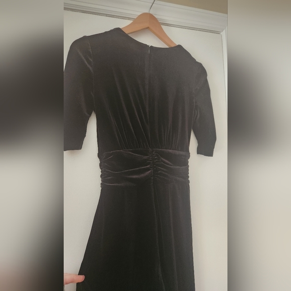 Vince Camuto Velvet Knot-Waist Jumpsuit - Picture 5 of 7